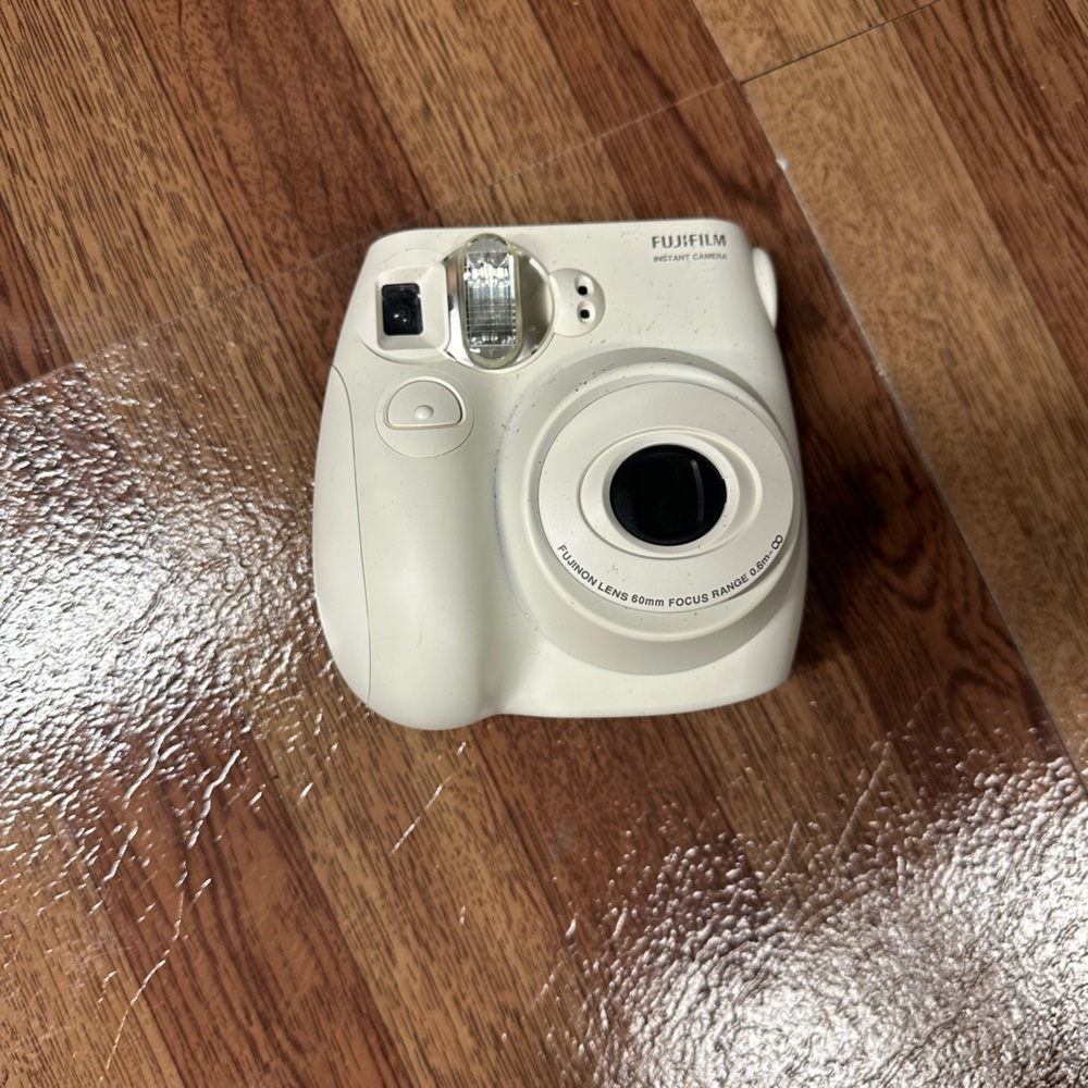 Fujifilm instax mini 7s Camera
